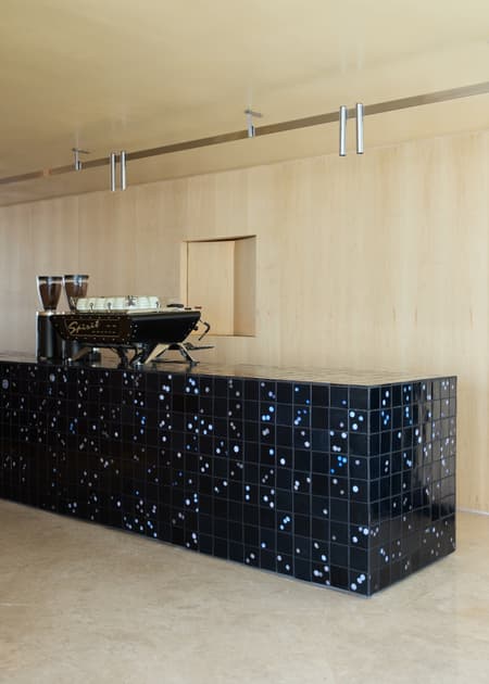 Koffiqa Coffee Shop